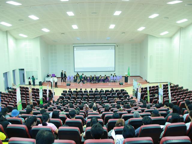 คณะเกษตรศาสตร์และทรัพยากรธรรมชาติ,มหาวิทยาลัยพะเยา,ดำเนินโครงการประชุมผู้ปกครองนิสิตใหม่ปี,2562,ณ,อาคาร,99,ปี,คุณูปมาจารย์,ห้อง,UB002,มหาวิทยาลัยพะเยา