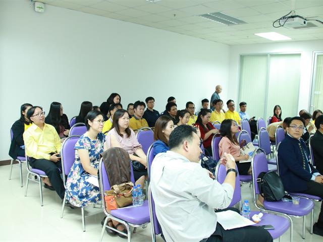 คณบดีคณะเกษตรศาสตร์,ผศ.ดร.บุญฤทธิ์,สินค้างาม,พร้อมคณะผู้บริหารคณะฯ,เข้าร่วมการประชุมเพื่อนำเสนอวิสัยทัศน์และเป้าหมายเชิงยุทธศาสตร์,(Super,KPI)