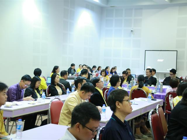 คณบดีคณะเกษตรศาสตร์,ผศ.ดร.บุญฤทธิ์,สินค้างาม,พร้อมคณะผู้บริหารคณะฯ,เข้าร่วมการประชุมเพื่อนำเสนอวิสัยทัศน์และเป้าหมายเชิงยุทธศาสตร์,(Super,KPI)