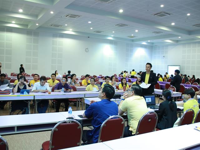 คณบดีคณะเกษตรศาสตร์,ผศ.ดร.บุญฤทธิ์,สินค้างาม,พร้อมคณะผู้บริหารคณะฯ,เข้าร่วมการประชุมเพื่อนำเสนอวิสัยทัศน์และเป้าหมายเชิงยุทธศาสตร์,(Super,KPI)
