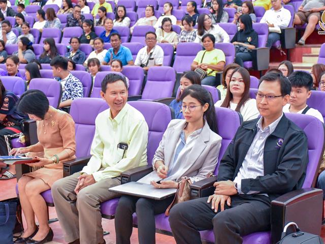 โครงการพัฒนานิสิตตามอัตลักษณ์นิสิตมหาวิทยาลัยพะเยา,(กิจกรรมที่,5,ประชุมผู้ปกครอง)