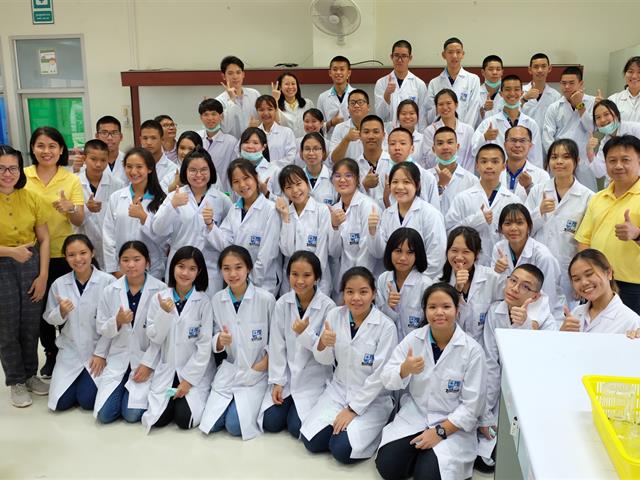 คณะวิทยาศาสตร์,มหาวิทยาลัยพะเยา,ได้ดำเนินกิจกรรมบริการวิชาการให้แก่โรงเรียนศรีสวัสดิ์วิทยาคาร,จังหวัดน่าน
