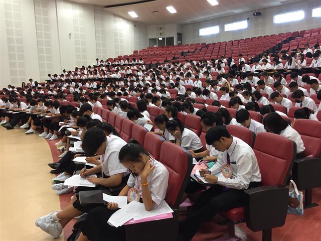 คณะศิลปศาสตร์จัดโครงการปฐมนิเทศนิสิตระดับปริญญาตรี,คณะศิลปศาสตร์,ประจำปีการศึกษา,2562