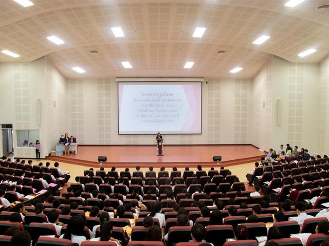 คณะศิลปศาสตร์จัดโครงการปฐมนิเทศนิสิตระดับปริญญาตรี,คณะศิลปศาสตร์,ประจำปีการศึกษา,2562