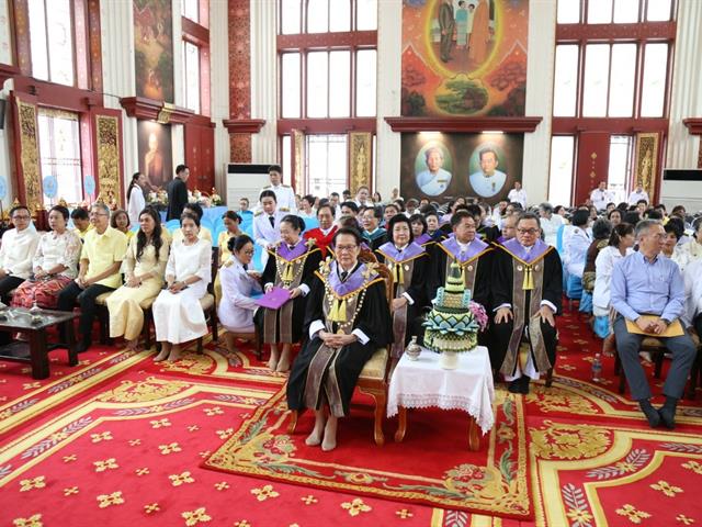 มหาวิทยาลัยพะเยา,ถวายปริญญาการศึกษาดุษฎีบัณฑิตกิตติมศักดิ์,,สาขาวิชาการบริหารการศึกษา,ประจำปีการศึกษา,2560,แด่,พระธรรมมงคลญาณ,(หลวงพ่อวิริยังค์,สิรินฺธโร),ณ,อุโบสถ,วัดธรรมมงคลเถาบุญญนนท์วิหาร,กรุงเทพมหานคร