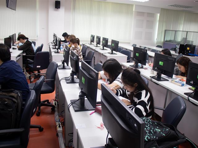 ศูนย์ภาษาคณะศิลปศาสตร์,จัดโครงการอบรมเตรียมความพร้อมก่อนสอบ,TOEIC