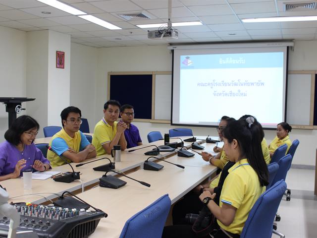 คณะครู,โรงเรียนวัฒโนทัยพายัพ,จังหวัดเชียงใหม่,ศึกษาดูงาน,,การดำเนินงานห้องสมุดสีเขียว,(Green,Library),ของศูนย์บรรณสารและสื่อการศึกษา,มหาวิทยาลัยพะเยา