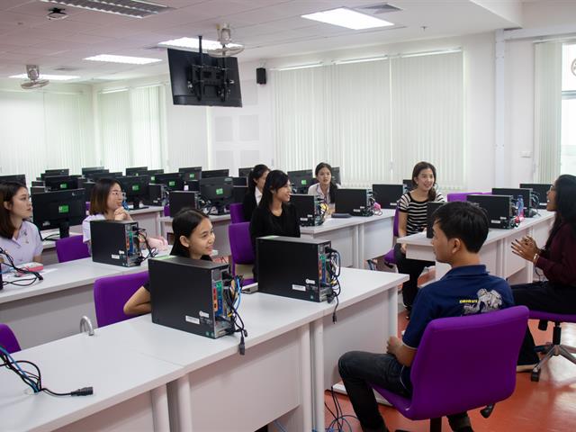 ศูนย์ภาษาคณะศิลปศาสตร์,จัดโครงการ,English,Speaking