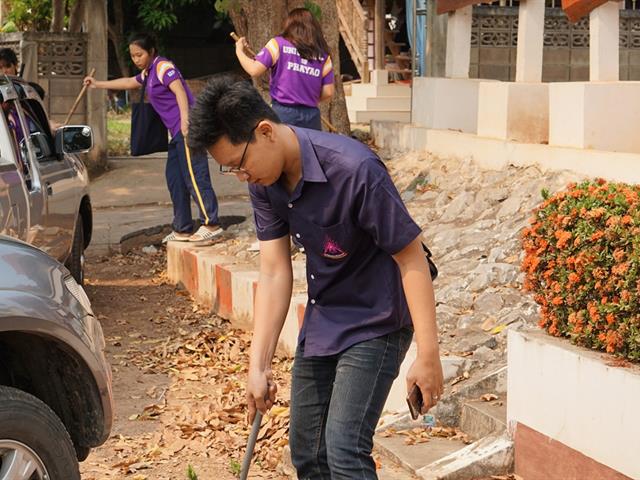 คณะรัฐศาสตร์และสังคมศาสตร์,มหาวิทยาลัยพะเยา,จัดกิจกรรม,“จิตอาสาพัฒนาอาราม,เฉลิมพระเกียรติ”