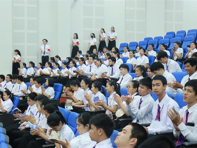 หน่วยกิจการนิสิตคณะศิลปศาสตร์,ร่วมกับ,สโมสรนิสิตคณะศิลปศาสตร์,จัดโครงการ,“เปิดห้องเชียร์คณะศิลปศาสตร์,ประจำปีการศึกษา,2562”