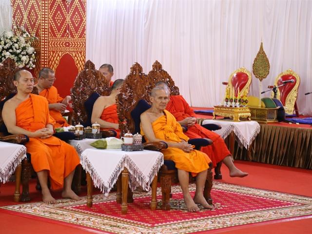 คณะผู้บริหารมหาวิทยาลัยพะเยาร่วมพิธีสวดอภิธรรมพระอุบาลีคุณูปมาจารย์,(ปวง,ธมฺมปฺโญ),,