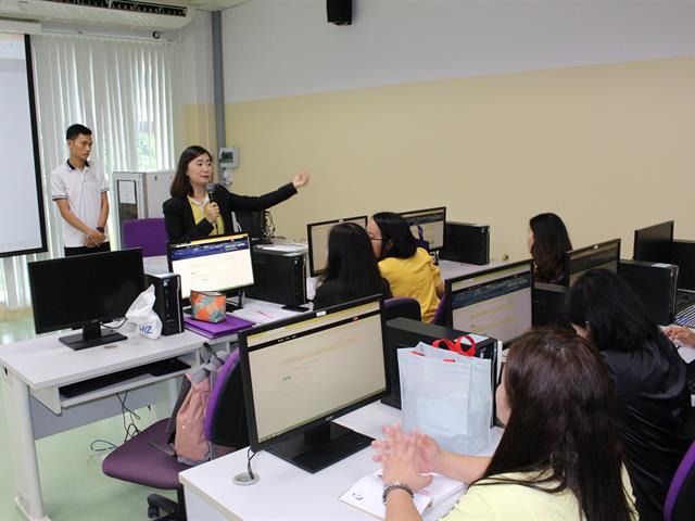 การจัดอบรมเชิงปฏิบัติการการใช้ระบบสารสนเทศเพื่อการวิเคราะห์ต้นทุนต่อหน่วยของมหาวิทยาลัยพะเยา,ประจำปีงบประมาณ,2561