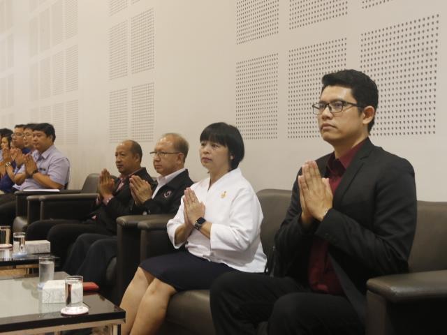 คณะเทคโนโลยีสารสนเทศและการสื่อสาร,มหาวิทยาลัยพะเยา,จัดพิธีทำบุญคณะและปฐมนิเทศนิสิตใหม่,ประจำปีการศึกษา,2562,เพื่อถวายเป็นพระราชกุศล,เนื่องในวันเฉลิมพระชนมพรรษาพระบาทสมเด็จพระเจ้าอยู่หัว,รัชกาลที่,10,อีกทั้งยังเป็นการเปิดโอกาสให้นิสิตใหม่ได้พบปะผู้บริหารคณะฯ,เพื่อแนะนำแนวทางในการปฏิบัติตนในรั้วมหาวิทยาลัย