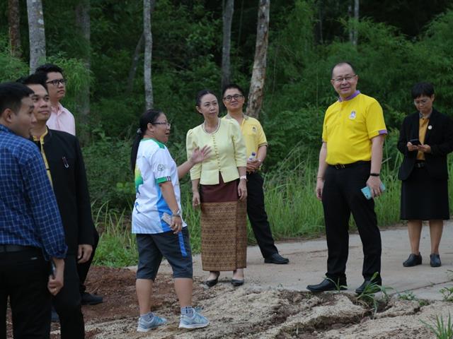 อธิการบดีมหาวิทยาลัยพะเยา,พร้อมคณะผู้บริหารลงพื้นที่สำรวจอาคารฟ้ามุ่ย,แนวกันไฟ,และการปรับปรุงภูมิทัศน์โรงอาหารอาคารเรียนรวม(CE)