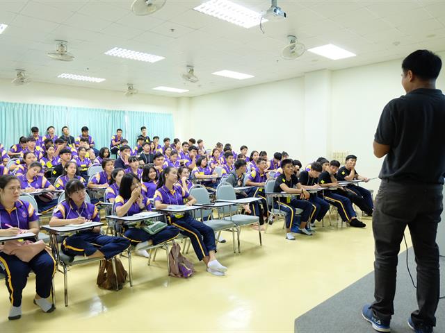 คณะวิทยาศาสตร์,ได้ดำเนินโครงการเตรียมความพร้อมด้านวิชาการและทักษะการใช้ชีวิตในมหาวิทยาลัยของนิสิตชั้นปีที่,1