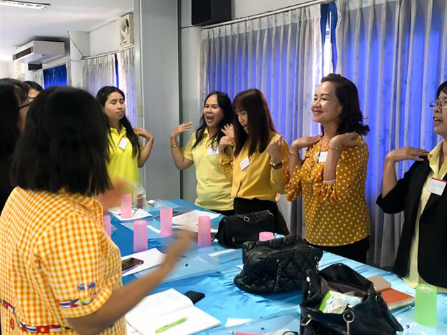 ผู้ช่วยคณบดีฝ่ายบริการวิชาการคณะศิลปศาสตร์,ได้รับเชิญเป็นวิทยากร,อบรมโครงการ,“พัฒนาศักยภาพการเรียนการสอนภาษาไทย,เกี่ยวกับการอ่านรู้เรื่องของนักเรียนชั้นประถมศึกษาปีที่,1”