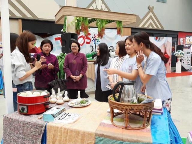 คณะพยาบาลศาสตร์,มหาวิทยาลัยพะเยา,จัดโครงการการบริการวิชาการกับการเรียนการสอนรายวิชาสุขภาพจิตและการพยาบาลจิตเวช,1,และ,2,รวมถึงการพยาบาลผู้สูงอายุ,ณ,ห้าง,Top,Plaza,จังหวัดพะเยา