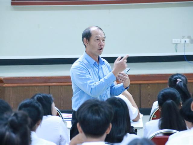 คณะเกษตรศาสตร์และทรัพยากรธรรมชาติ,ม.พะเยา,ดำเนินโครงการเตรียมความพร้อมให้กับนิสิตใหม่,",Intensive,English,Course,",สำหรับนิสิตชั้นปีที่,1