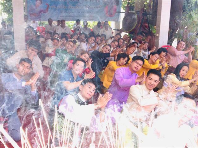 สาขาวิชาศิลปะการแสดง,คณะสถาปัตยกรรมศาสตร์และศิลปกรรมศาสตร์,มหาวิทยาลัยพะเยา,เข้าร่วมพิธีไหว้ครูสายสกุลช่างฟ้อน,แม่ครูบัวเรียว,รัตนมณีภรณ์