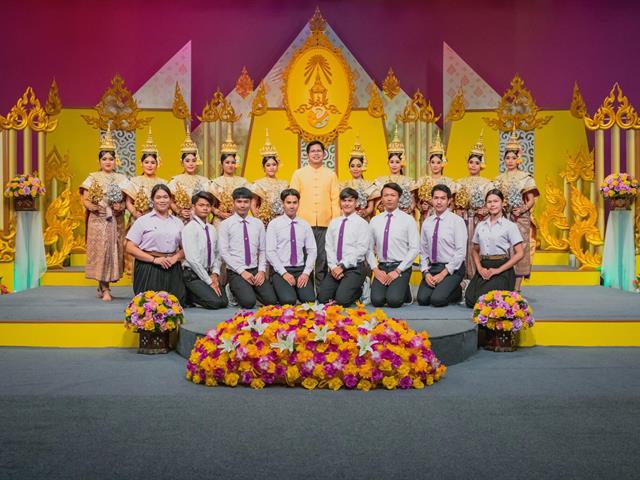 สาขาวิชาศิลปะการแสดง,เป็นตัวแทนมหาวิทยาลัยในการบันทึกเทปรำถวายพระพร,ชุด,“ฉุยฉายถวายพระพร,วชิราลงกรณพระบารมี”,เนื่องในวันเฉลิมพระชนมพรรษา,พระบาทสมเด็จพระวชิรเกล้าเจ้าอยู่หัว,วันที่,28,กรกฎาคม,2562,ณ,สถานีวิทยุโทรทัศน์แห่งประเทศไทย,จังหวัดเชียงใหม่,(ช่อง,11)