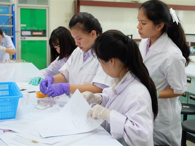 คณะวิทยาศาสตร์,มหาวิทยาลัยพะเยา,ได้ดำเนินกิจกรรม,อบรมเชิงปฏิบัติการ,Science,Laboratory