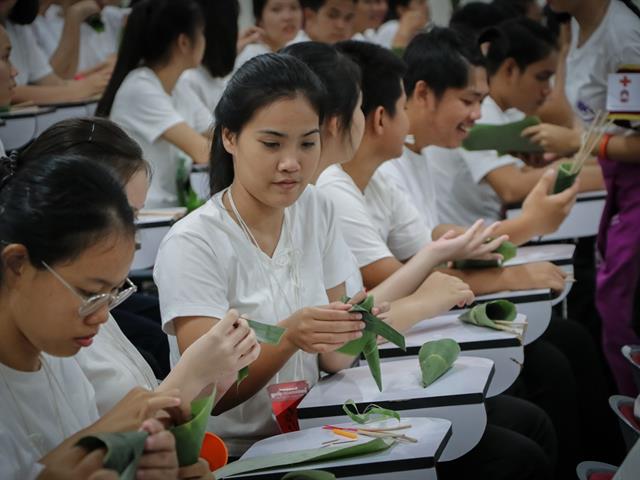 หน่วยกิจการนิสิตและทำนุบำรุงศิลปวัฒนธรรม,พร้อมด้วยสโมสรนิสิตคณะรัฐศาสตร์และสังคมศาสตร์,มหาวิทยาลัยพะเยา,ร่วมจัดกิจกรรมต้อนรับนิสิตใหม่ประจำปีการศึกษา,2562