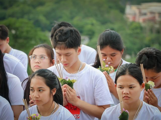 หน่วยกิจการนิสิตและทำนุบำรุงศิลปวัฒนธรรม,พร้อมด้วยสโมสรนิสิต,คณะรัฐศาสตร์และสังคมศาสตร์,มหาวิทยาลัยพะเยา,ร่วมจัดกิจกรรม,“ตานตุงหลวง,บวงสรวงพระพุทธภุชคารักษ์”