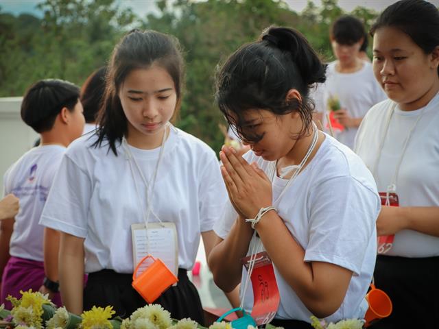 หน่วยกิจการนิสิตและทำนุบำรุงศิลปวัฒนธรรม,พร้อมด้วยสโมสรนิสิต,คณะรัฐศาสตร์และสังคมศาสตร์,มหาวิทยาลัยพะเยา,ร่วมจัดกิจกรรม,“ตานตุงหลวง,บวงสรวงพระพุทธภุชคารักษ์”