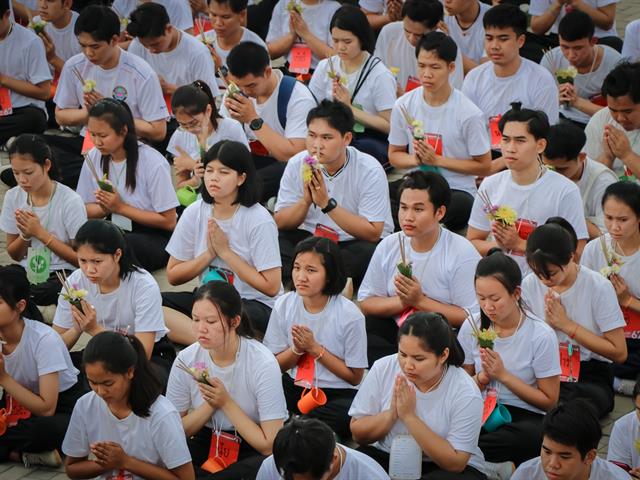 หน่วยกิจการนิสิตและทำนุบำรุงศิลปวัฒนธรรม,พร้อมด้วยสโมสรนิสิต,คณะรัฐศาสตร์และสังคมศาสตร์,มหาวิทยาลัยพะเยา,ร่วมจัดกิจกรรม,“ตานตุงหลวง,บวงสรวงพระพุทธภุชคารักษ์”