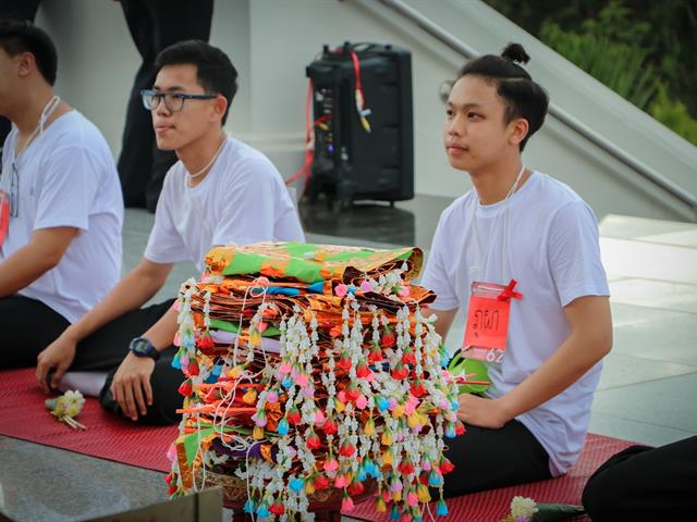 หน่วยกิจการนิสิตและทำนุบำรุงศิลปวัฒนธรรม,พร้อมด้วยสโมสรนิสิต,คณะรัฐศาสตร์และสังคมศาสตร์,มหาวิทยาลัยพะเยา,ร่วมจัดกิจกรรม,“ตานตุงหลวง,บวงสรวงพระพุทธภุชคารักษ์”