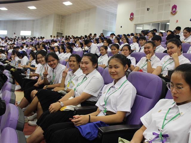 โครงการแนะนำการใช้บริการศูนย์บรรณสารและสื่อการศึกษา,สำหรับนิสิตใหม่,ระดับปริญญาตรี,ประจำปีการศึกษา,2562