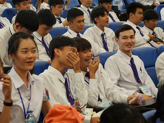 โครงการแนะนำการใช้บริการศูนย์บรรณสารและสื่อการศึกษา,สำหรับนิสิตใหม่,ระดับปริญญาตรี,ประจำปีการศึกษา,2562
