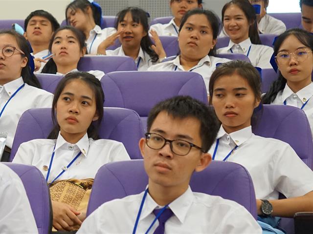 โครงการแนะนำการใช้บริการศูนย์บรรณสารและสื่อการศึกษา,สำหรับนิสิตใหม่,ระดับปริญญาตรี,ประจำปีการศึกษา,2562