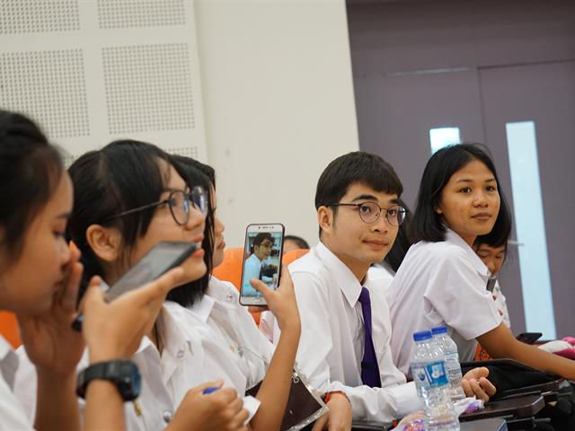 โครงการแนะนำการใช้บริการศูนย์บรรณสารและสื่อการศึกษา,สำหรับนิสิตใหม่,ระดับปริญญาตรี,ประจำปีการศึกษา,2562