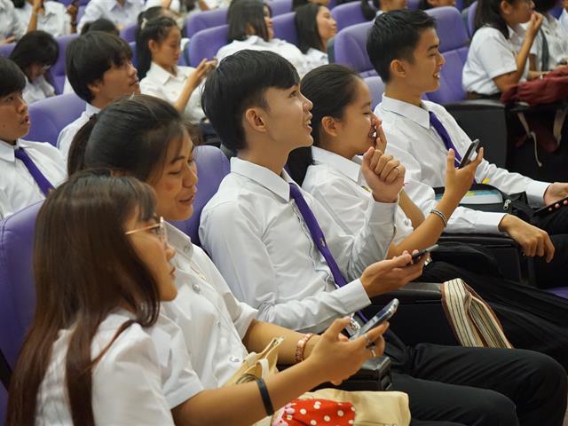 โครงการแนะนำการใช้บริการศูนย์บรรณสารและสื่อการศึกษา,สำหรับนิสิตใหม่,ระดับปริญญาตรี,ประจำปีการศึกษา,2562