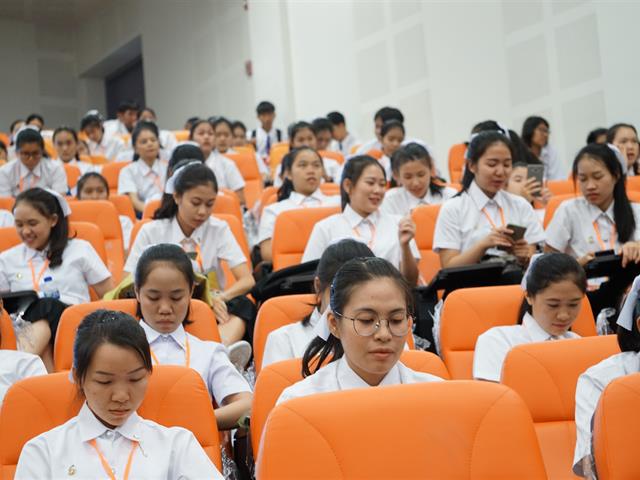 โครงการแนะนำการใช้บริการศูนย์บรรณสารและสื่อการศึกษา,สำหรับนิสิตใหม่,ระดับปริญญาตรี,ประจำปีการศึกษา,2562
