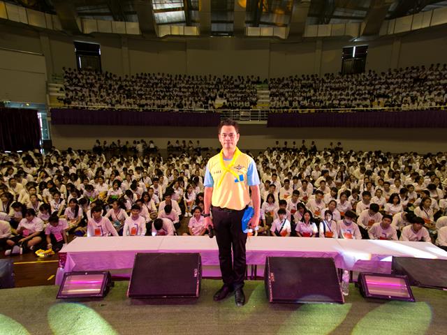 มหาวิทยาลัยพะเยา,จัดพิธีทอดผ้าป่าน้องใหม่,ประจำปี,2562,มีนิสิตชั้นปีที่,1,เข้าร่วมกว่า,4,300,คน
