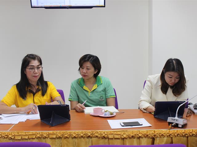 ศูนย์บรรณสารและสื่อการศึกษา,เข้ารับการตรวจประเมินเพื่อขอรับรองมาตรฐาน,สำนักงานสีเขียว,(Green,Office,Standard),จากกรมส่งเสริมคุณภาพสิ่งแวดล้อม,กระทรวง,,,,ทรัพยากรธรรมชาติและสิ่งแวดล้อม,เพื่อความเป็น,“สำนักงานที่เป็นมิตรกับสิ่งแวดล้อม”