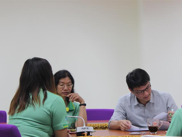 ศูนย์บรรณสารและสื่อการศึกษา,เข้ารับการตรวจประเมินเพื่อขอรับรองมาตรฐาน,สำนักงานสีเขียว,(Green,Office,Standard),จากกรมส่งเสริมคุณภาพสิ่งแวดล้อม,กระทรวง,,,,ทรัพยากรธรรมชาติและสิ่งแวดล้อม,เพื่อความเป็น,“สำนักงานที่เป็นมิตรกับสิ่งแวดล้อม”