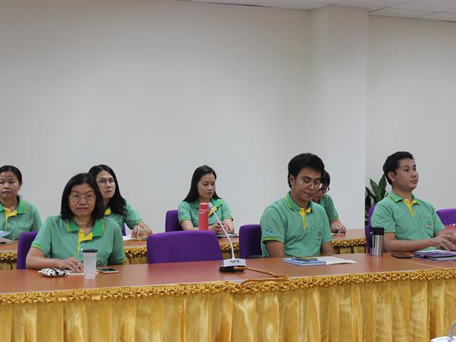 ศูนย์บรรณสารและสื่อการศึกษา,เข้ารับการตรวจประเมินเพื่อขอรับรองมาตรฐาน,สำนักงานสีเขียว,(Green,Office,Standard),จากกรมส่งเสริมคุณภาพสิ่งแวดล้อม,กระทรวง,,,,ทรัพยากรธรรมชาติและสิ่งแวดล้อม,เพื่อความเป็น,“สำนักงานที่เป็นมิตรกับสิ่งแวดล้อม”