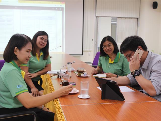 ศูนย์บรรณสารและสื่อการศึกษา,เข้ารับการตรวจประเมินเพื่อขอรับรองมาตรฐาน,สำนักงานสีเขียว,(Green,Office,Standard),จากกรมส่งเสริมคุณภาพสิ่งแวดล้อม,กระทรวง,,,,ทรัพยากรธรรมชาติและสิ่งแวดล้อม,เพื่อความเป็น,“สำนักงานที่เป็นมิตรกับสิ่งแวดล้อม”
