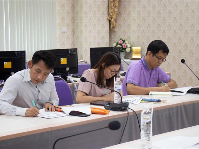 คณะผู้บริหารและหัวหน้าสาขาวิชา,คณะศิลปศาสตร์,,เข้าร่วมประชุมการจัดสรรงบประมาณโครงการในแผนปฏิบัติการประจำปี,2563