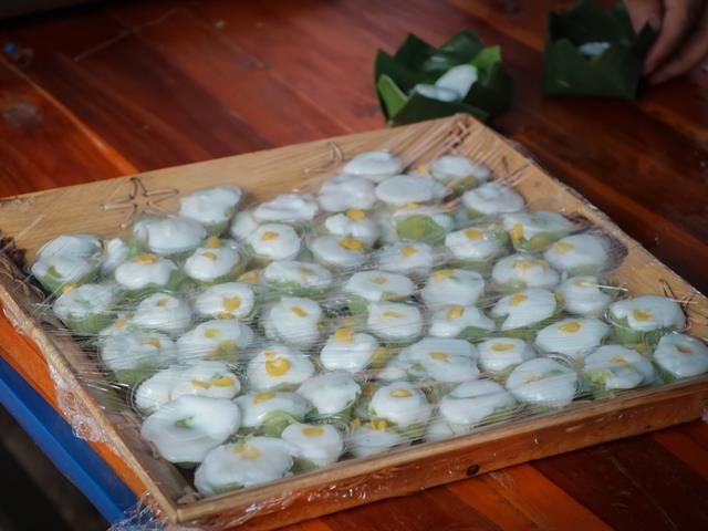 คณะรัฐศาสตร์และสังคมศาสตร์,มหาวิทยาลัยพะเยา,ร่วมกิจกรรม,“ข่วงผญ๋า”หรือ“ลานองค์ความรู้”,ที่จัดขึ้นโดยทางศูนย์การเรียนรู้ผู้สูงวัยวัดแม่กาห้วยเคียน