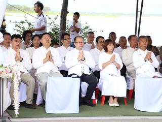 มหาวิทยาลัยพะเยา,ร่วมทำบุญตักบาตรข้าวสารอาหารแห้งแด่พระสงฆ์,ร่วมกับจังหวัดพะเยา,เนื่องในวันอาสาฬหบูชาประจำปี,2562