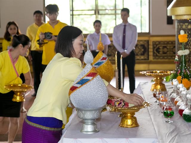อธิการบดีมหาวิทยาลัยพะเยา,สักการะสิ่งศักดิ์สิทธิ์,เนื่องในโอกาสครบรอบ,9,ปี,,สถาปนามหาวิทยาลัยพะเยา,