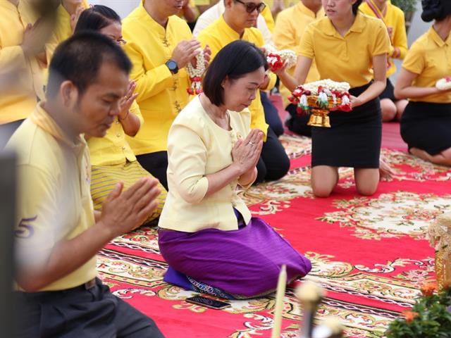อธิการบดีมหาวิทยาลัยพะเยา,สักการะสิ่งศักดิ์สิทธิ์,เนื่องในโอกาสครบรอบ,9,ปี,,สถาปนามหาวิทยาลัยพะเยา,