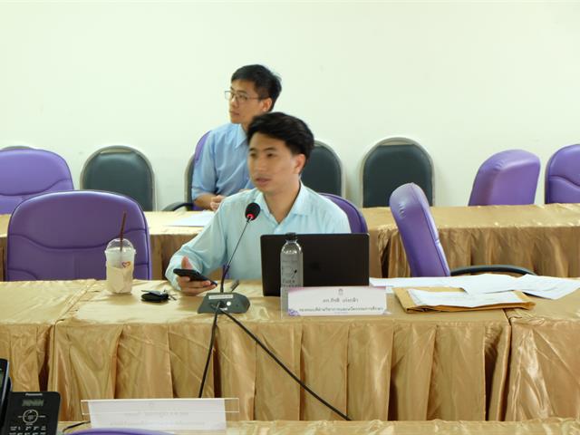 คณะผู้บริหารคณะเภสัชศาสตร์,นำโดย.,รศ.,ดร.,ภก.,สุรศักดิ์,เสาแก้ว,คณบดีคณะเภสัชศาสตร์,จัดประชุมเพื่อวางแผนและจัดสรรงบประมาณ