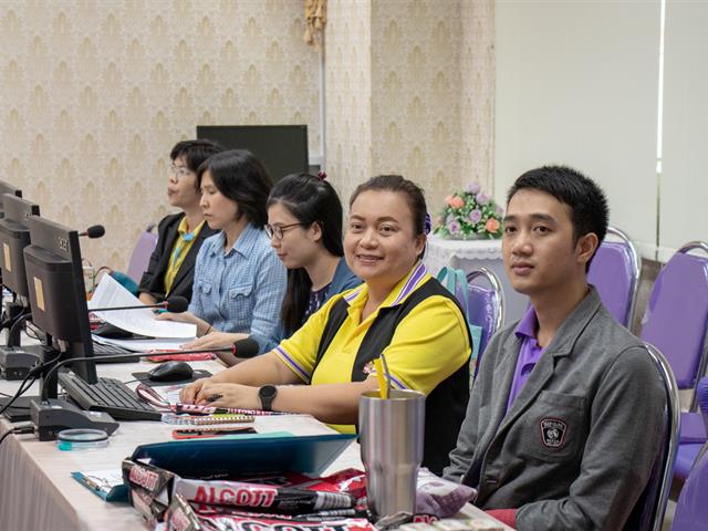 ฝ่ายวิจัยคณะศิลปศาสตร์,และ,Unit,of,Excellence,,จัดอบรมให้ความรู้และเทคนิคการเขียนเสนอโครงการวิจัย,เพื่อขอรับทุนสนับสนุน,ปี,2564