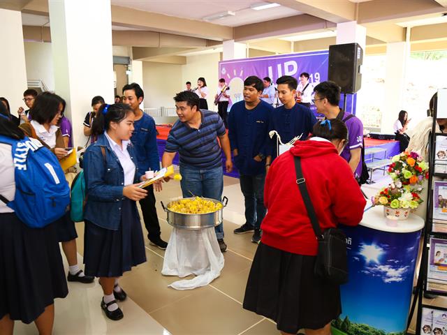 เริ่มแล้ว,แนะแนวสัญจร,ปีการศึกษา,2563,ในโครงการผู้บริหารมหาวิทยาลัยพะเยา,พบผู้บริหารสถานศึกษาและครูแนะแนว