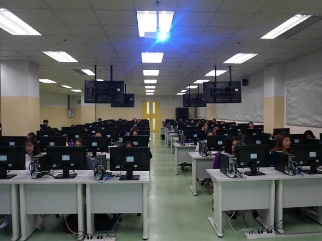 สอนการสืบค้นสารสนเทศออนไลน์และการใช้โปรแกรม,Endnote,นิสิตระดับปริญญาตรี,คณะแพทยศาสตร์,สาขาวิชาสาธารณสุขศาสตร์,(อนามัยสิ่งแวดล้อม),ชั้นปีที่,4